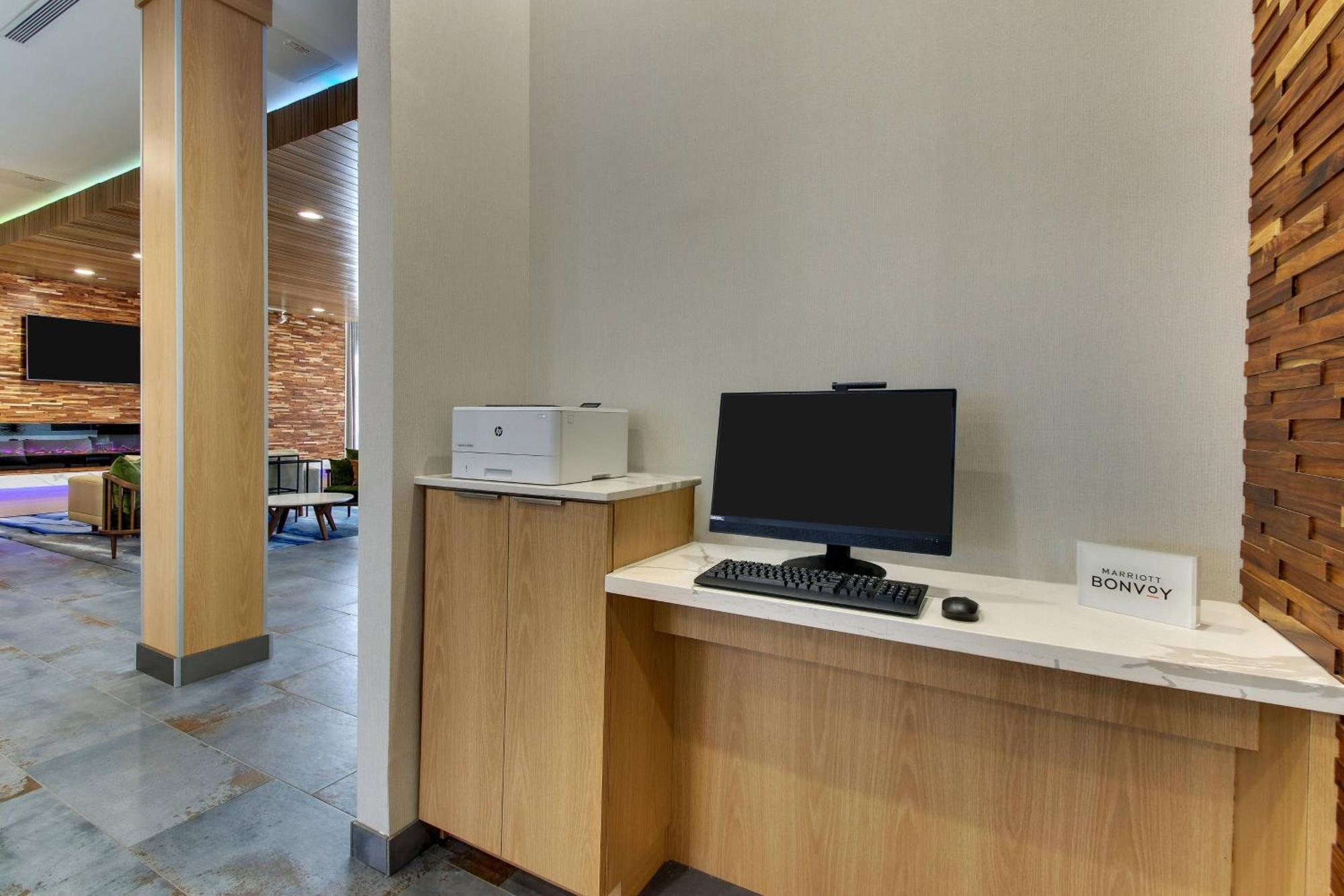 Fairfield Inn And Suites By Marriott Houston Brookhollow Exteriör bild
